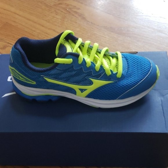 mizuno wave rider 20 junior